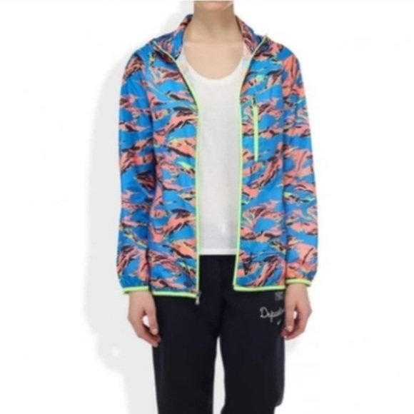 Nike Women's Packable Camouflage Trail Running Jacket - Picture 3 of 13